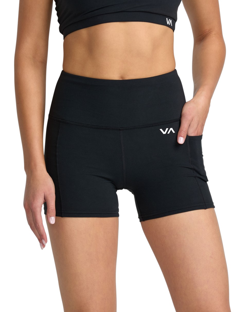 Womens VA Essential Pocket Short II-Black