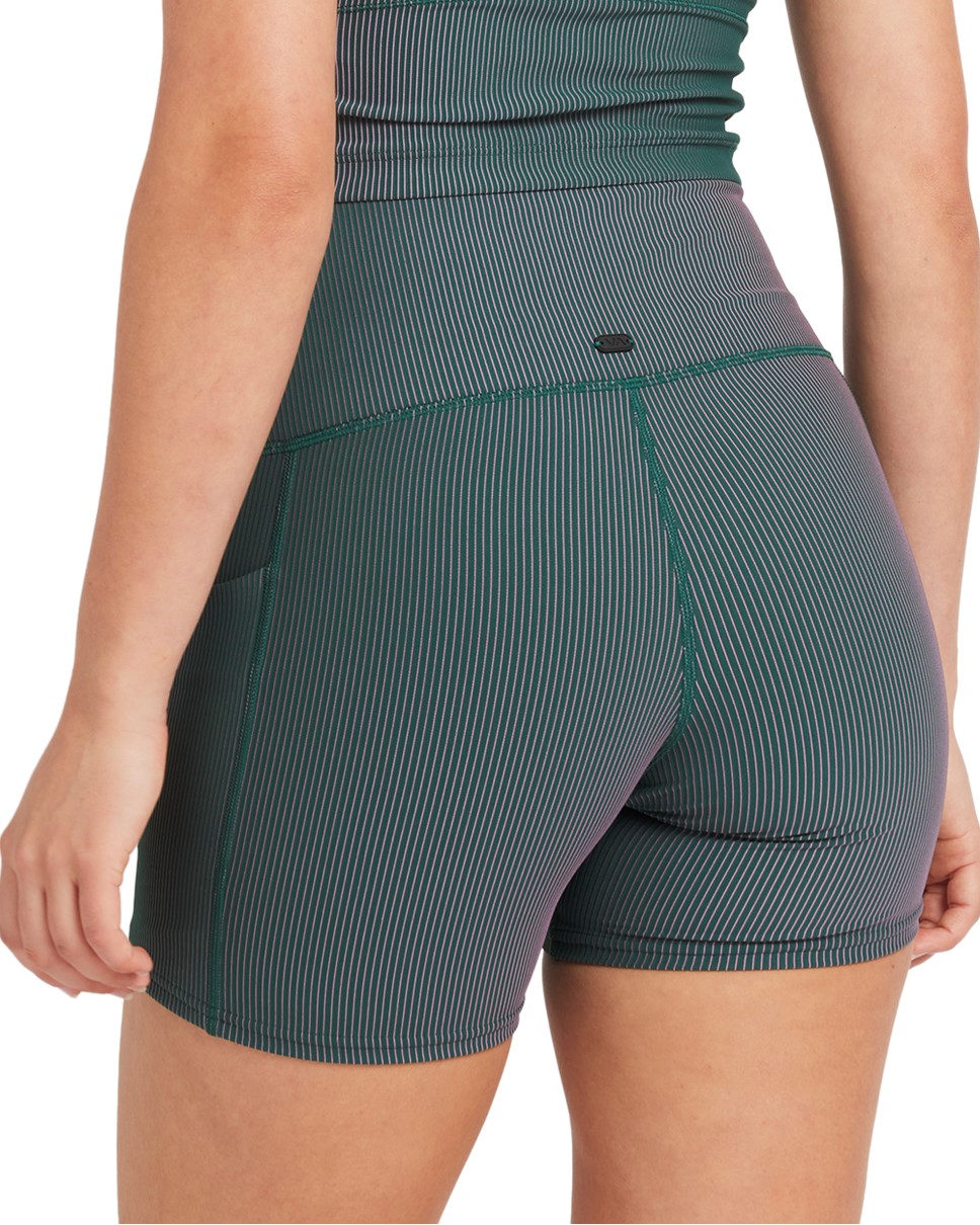 Womens Va Essential Pocket Shorts II