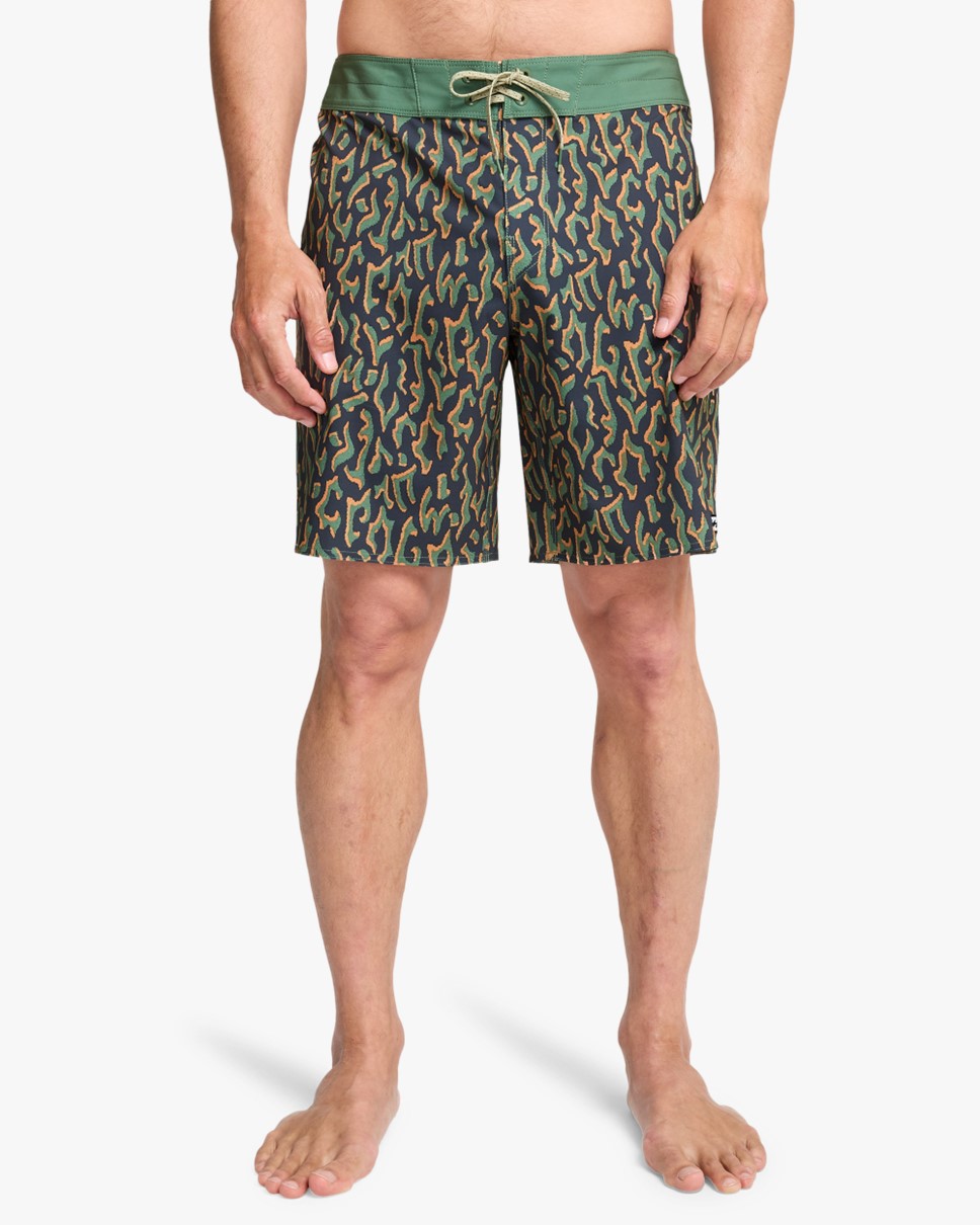 Mens Sundays Pro Boardshorts (GLW5)