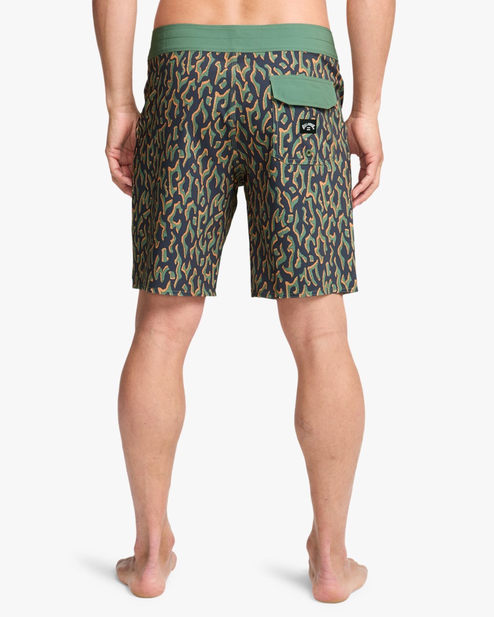 Mens Sundays Pro Boardshorts (GLW5)