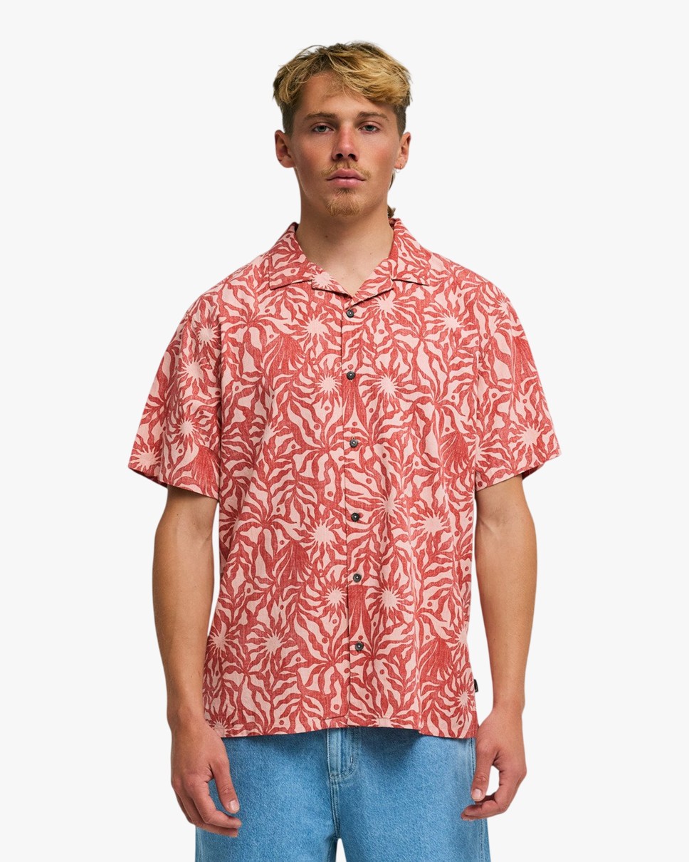 Mens Vacay Short Sleeve Shirt (MNW0)