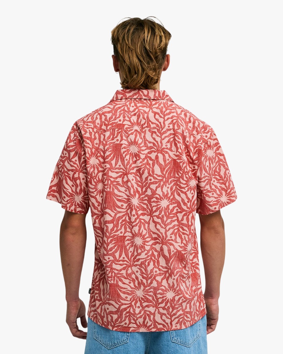 Mens Vacay Short Sleeve Shirt (MNW0)