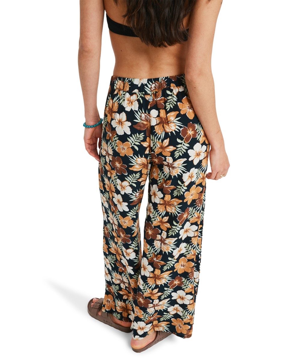 Womens Island Soul Midnight Avenue Crepe Pants