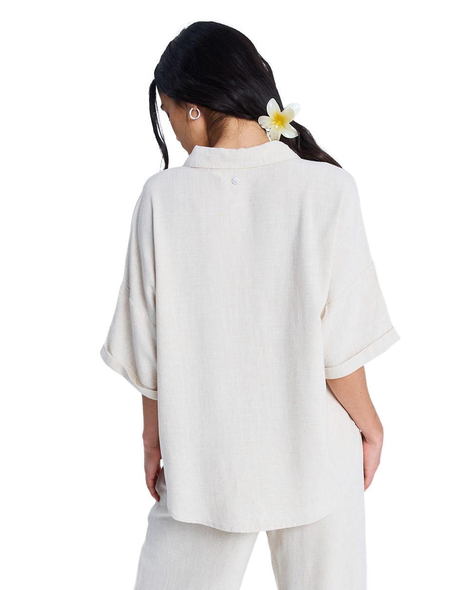 Womens Beachy Nostalgia Short Sleeve Shirt