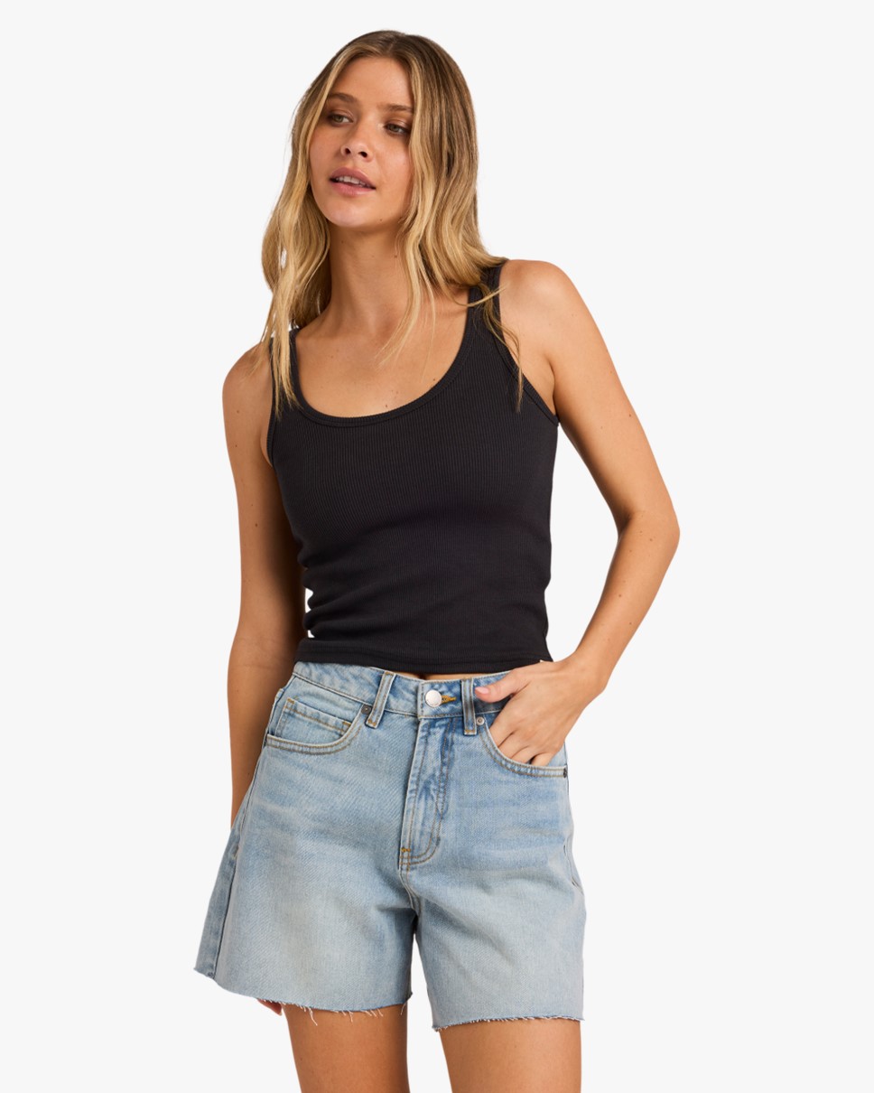 Womens Riley Walkshorts